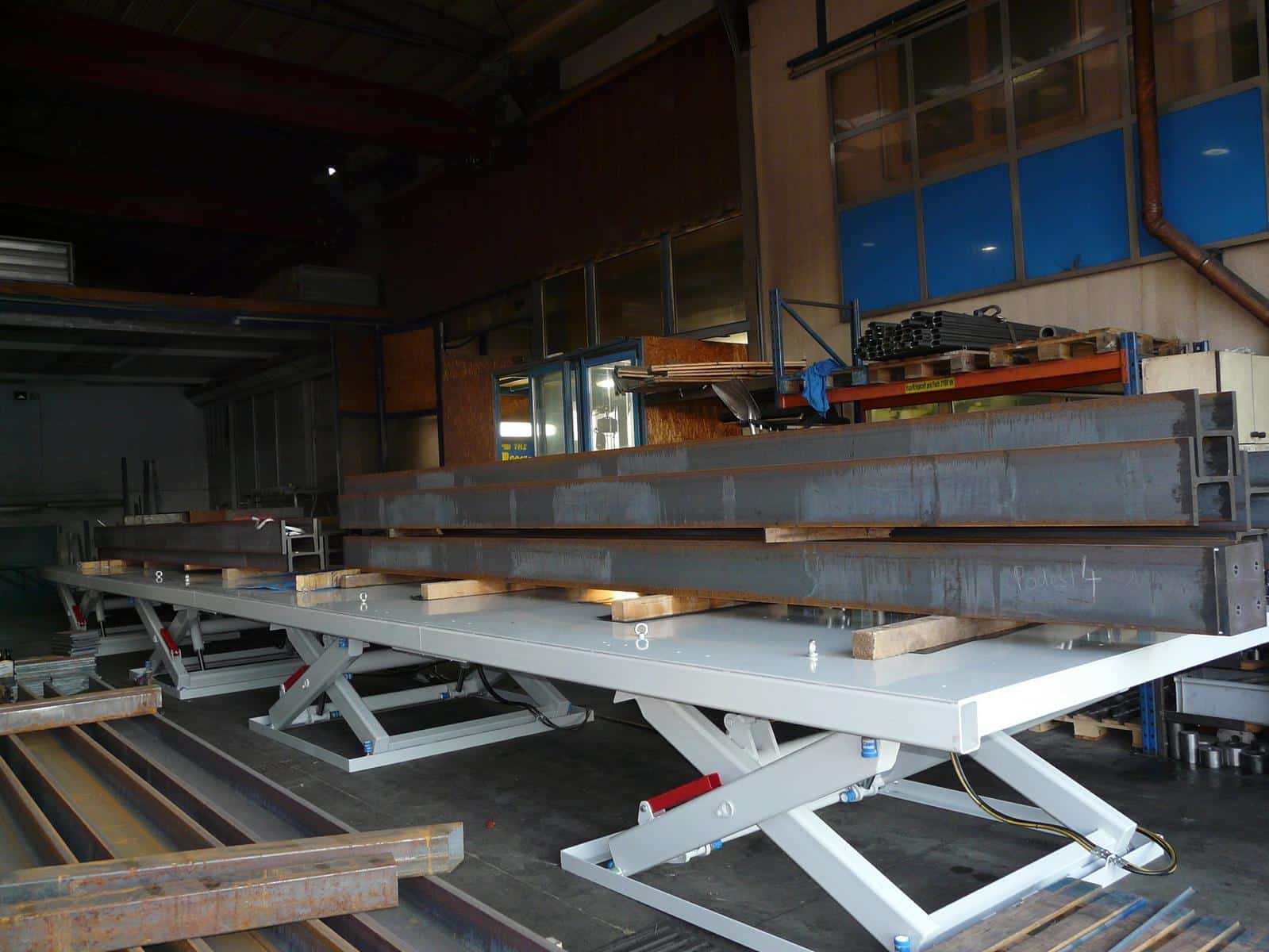 Teherbírás 18500 kg - Platform 15500x2600 - Faipar 1