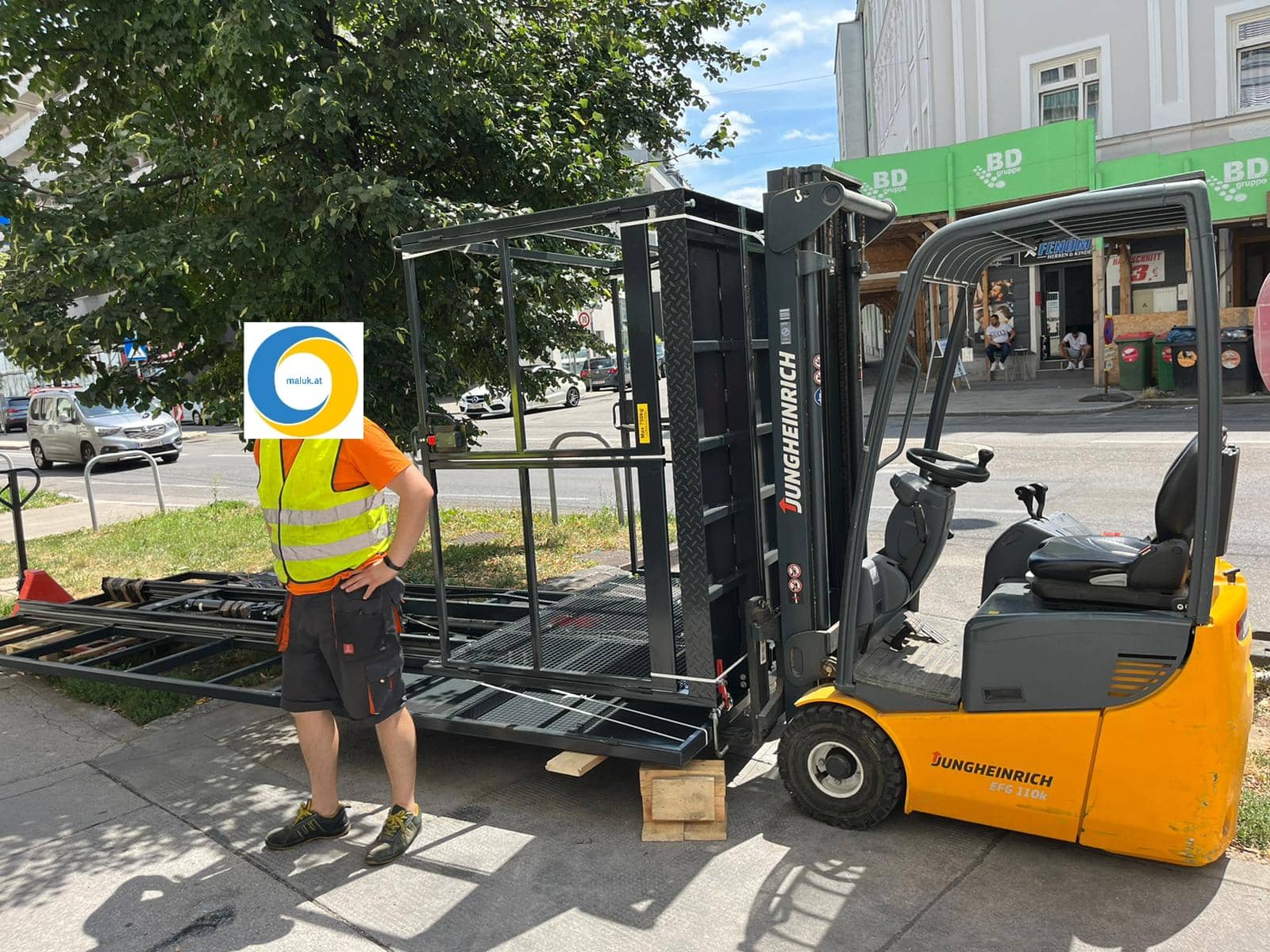 Säulenheber bei der Anlieferung